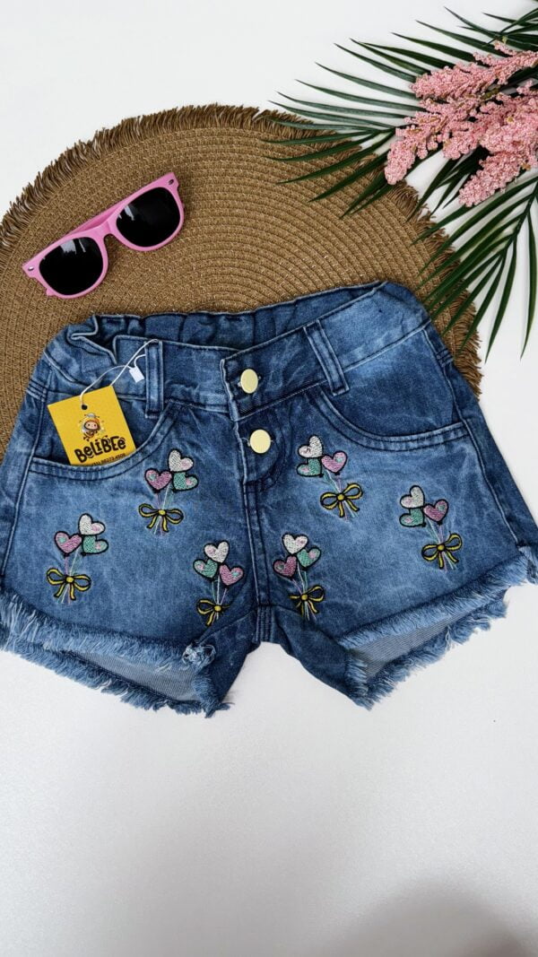 Short Jeans Infantil com Bordados - Imagem 3